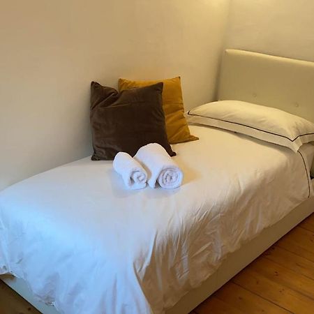 Апартаменты Spiritoso Cozy Studio Флоренция Экстерьер фото